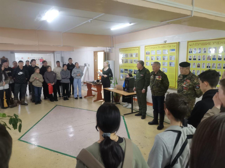 Успех учащихся в соревнованиях их пневматической винтовки.